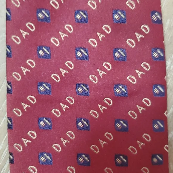 Brand Unknown. Vintage. Created in British Hong Kong - Picture 2 of 5